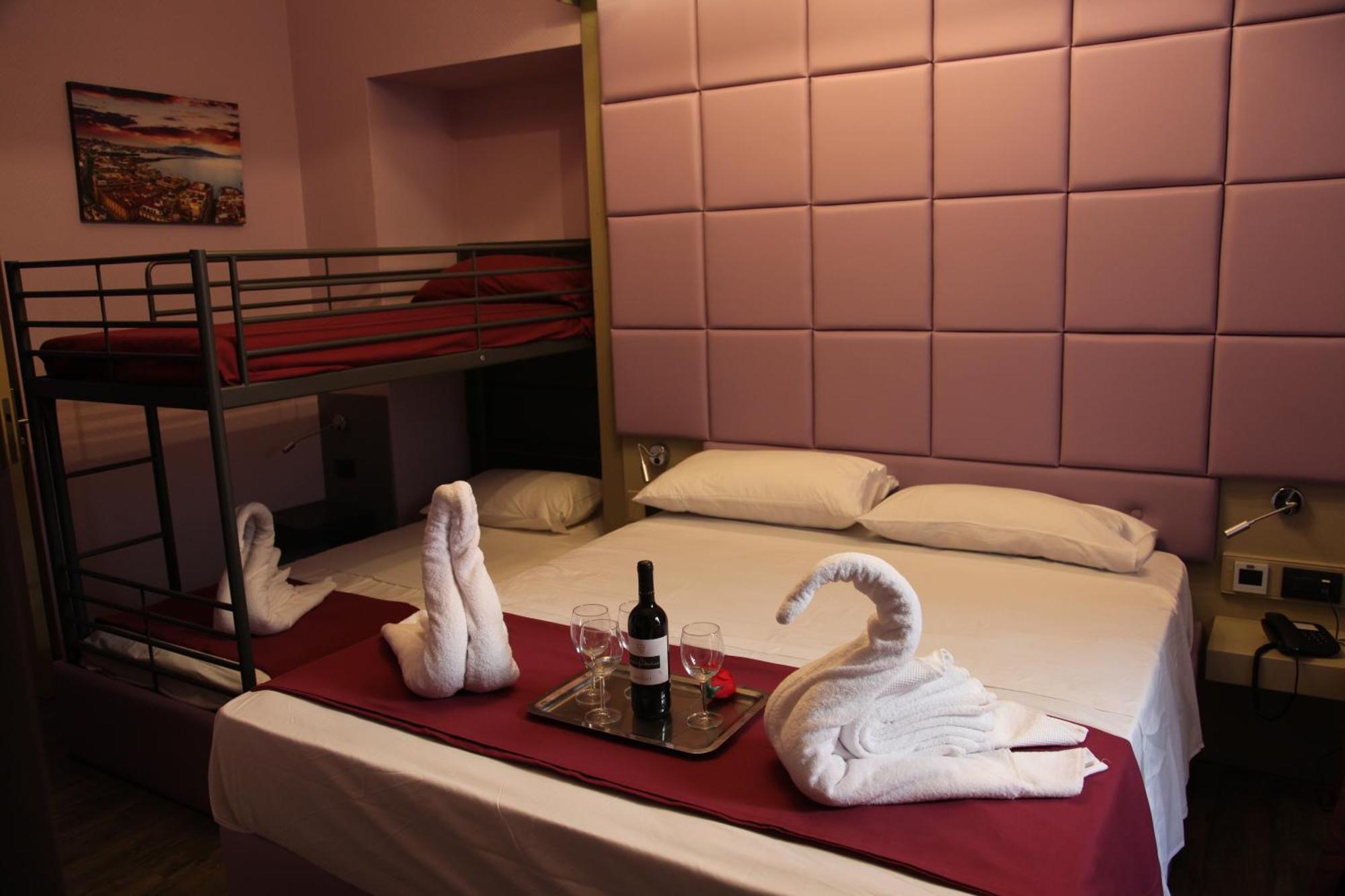 Dolce Vita Rooms Neapel Exteriör bild